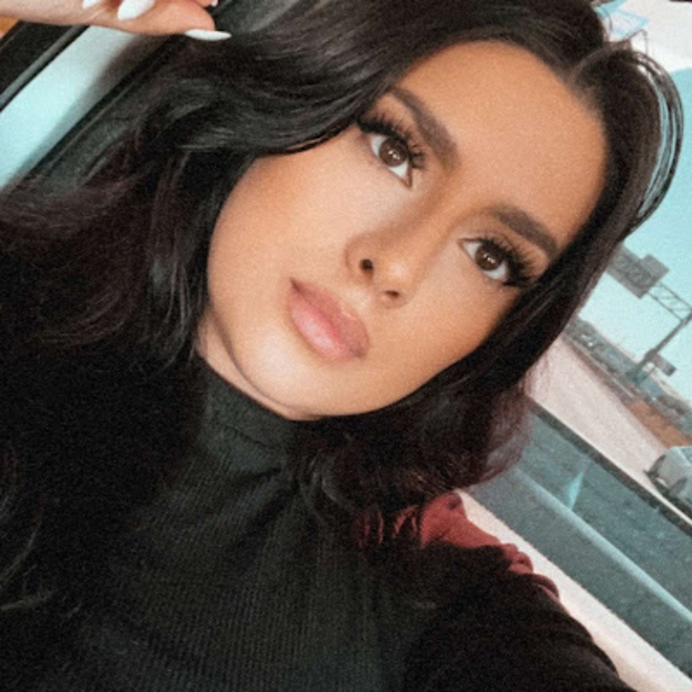 Meet your Posher, Gabriela